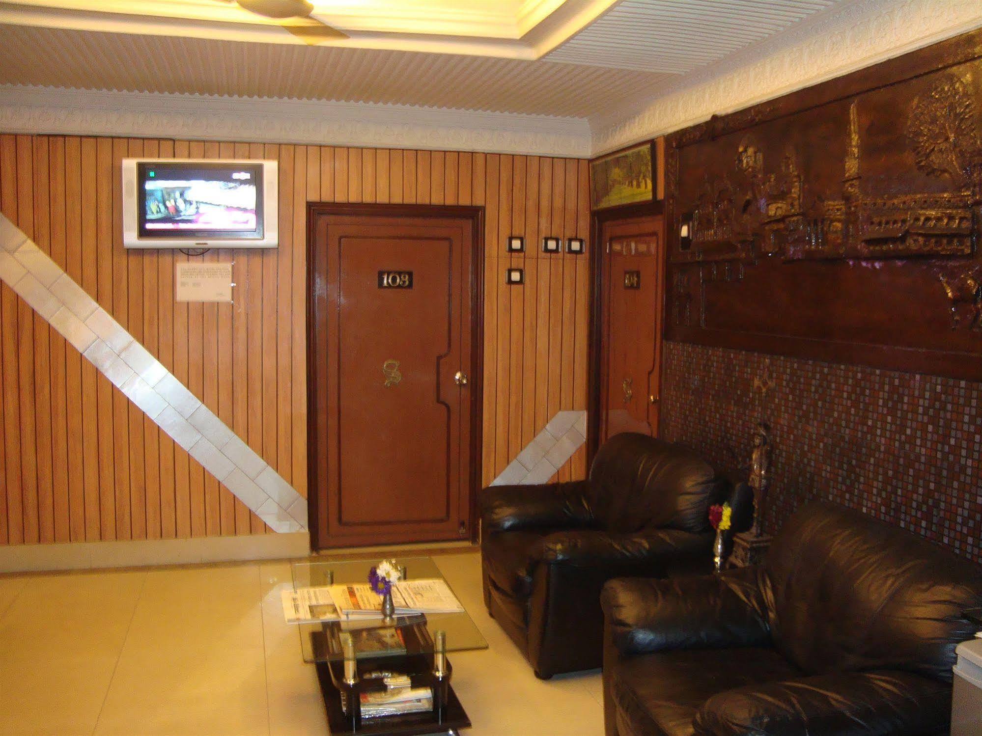 Shila International Hotel Kolkata Bagian luar foto